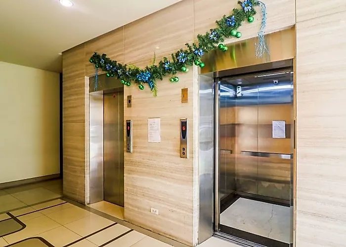 Prs @ One Palm Tree Near T3 Airport 3*