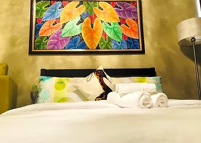 Hotel Prs @ One Palm Tree Near T3 Airport